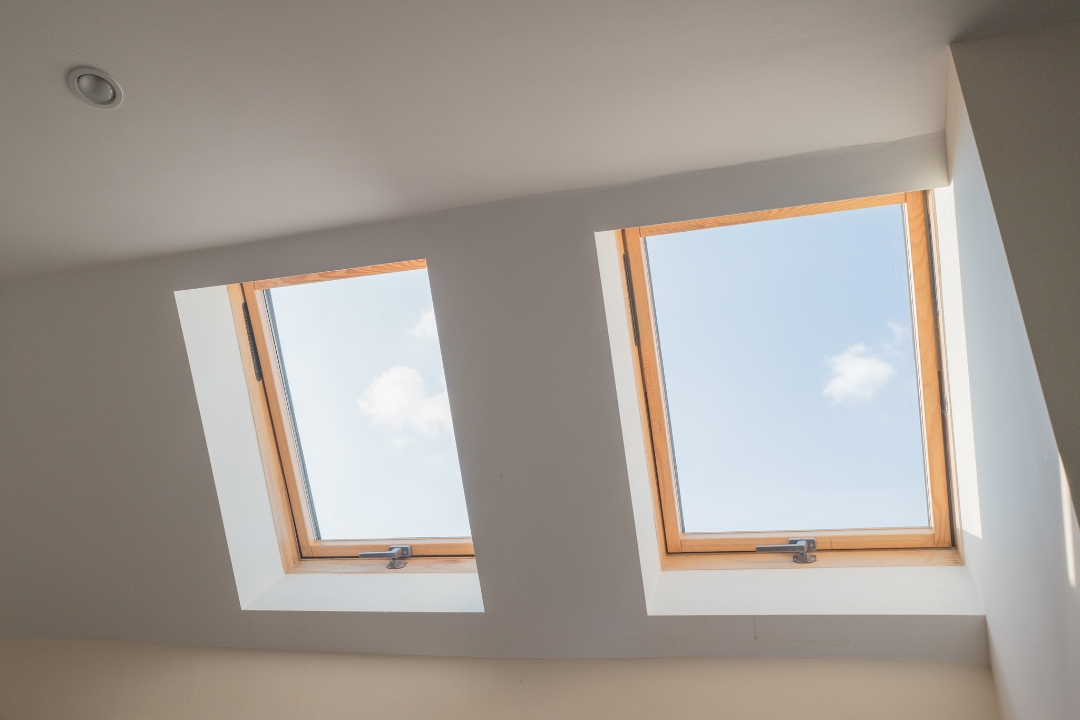 Ventanas con vidrios de control solar.
